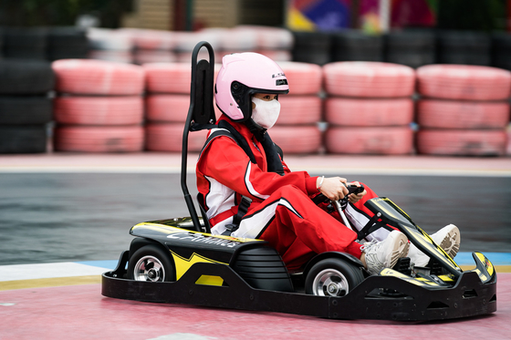 La pédale Karting électrique vont kart pour des enfants, 750w l'adulte Mini Go Kart